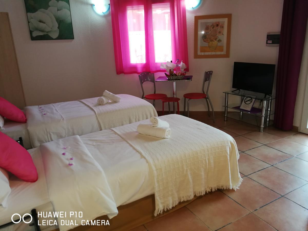 Aparthotel Carrio Sol - Monty'S Calp Zimmer foto