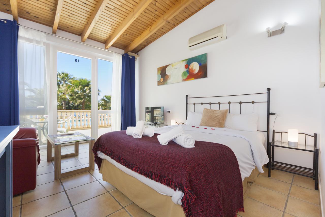 Aparthotel Carrio Sol - Monty'S Calp Zimmer foto