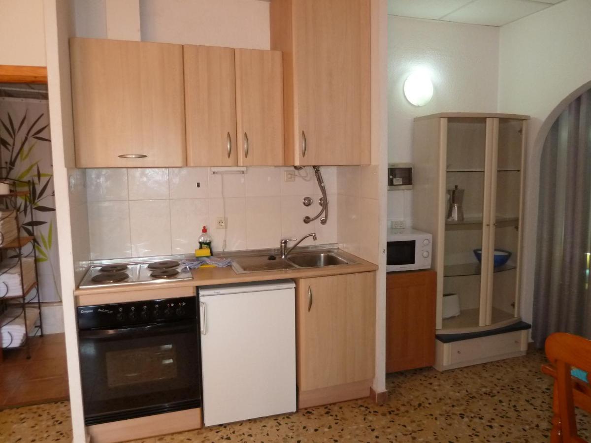 Aparthotel Carrio Sol - Monty'S Calp Zimmer foto